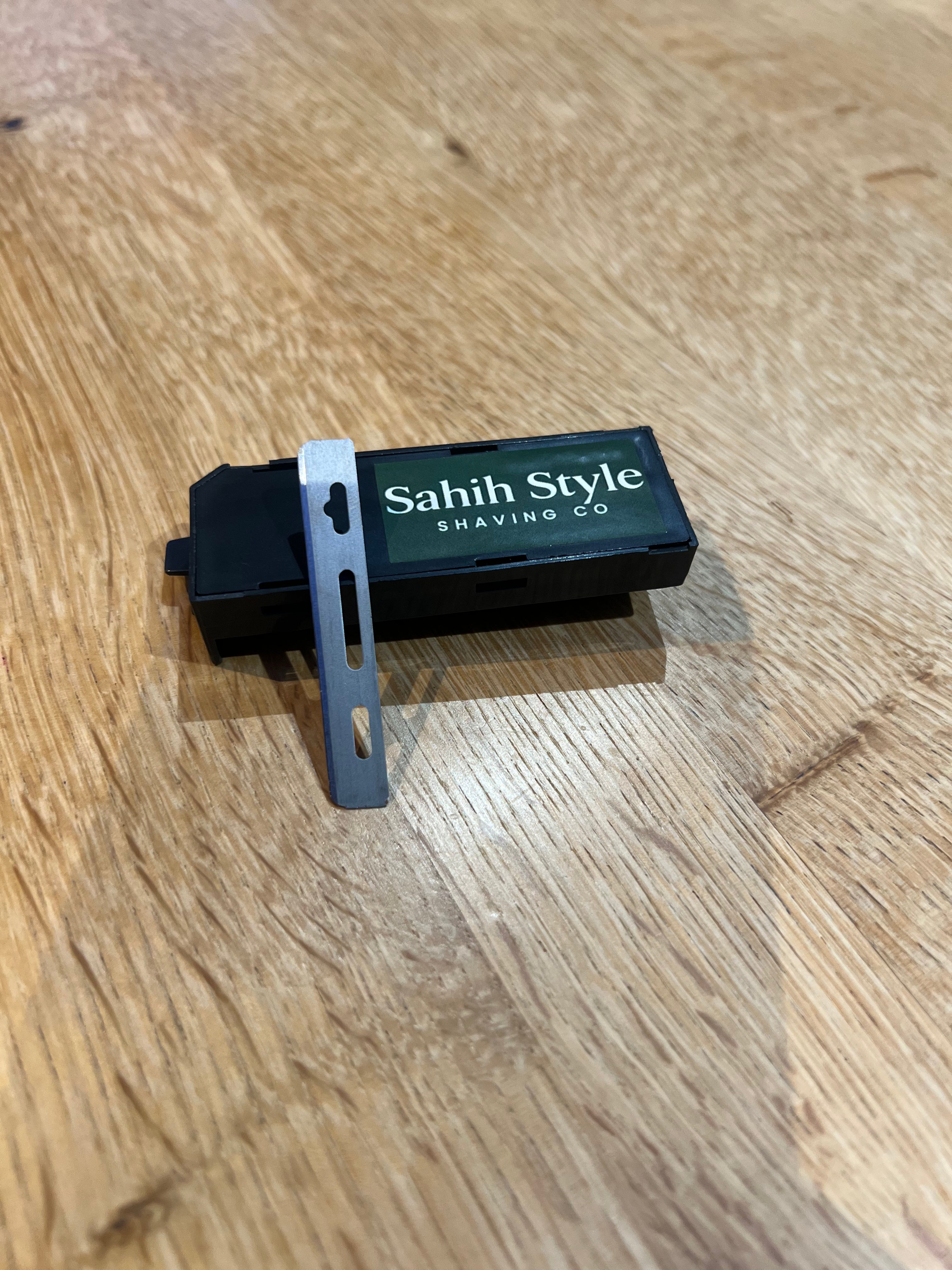Sahih Sword Shavette Razor and choice of Blades